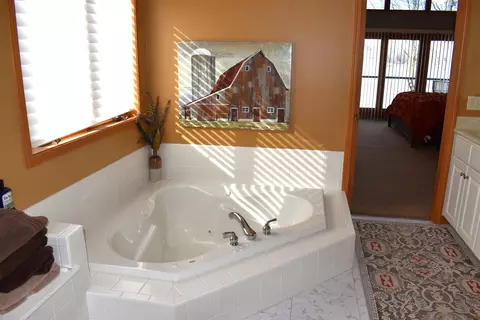 Bath - 4615 Salisbury, Gladwin, MI 48624 photo 1 of 9