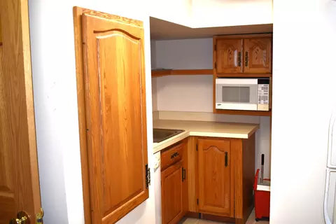 Kitchen - 4615 Salisbury, Gladwin, MI 48624 photo 8 of 9