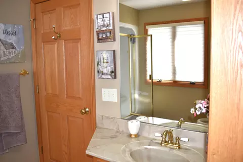 Bath - 4615 Salisbury, Gladwin, MI 48624 photo 4 of 9