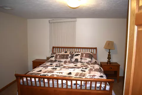 Bedroom - 4615 Salisbury, Gladwin, MI 48624 photo 11 of 17