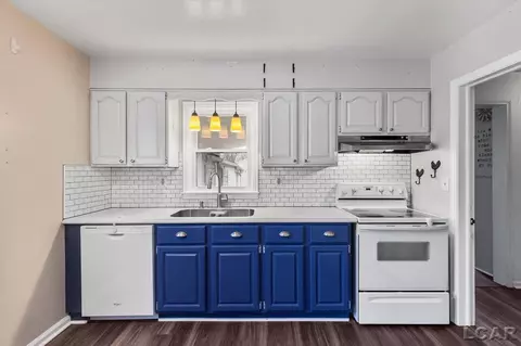 Kitchen - 811 Murray, Tecumseh, MI 49286 photo 1 of 4