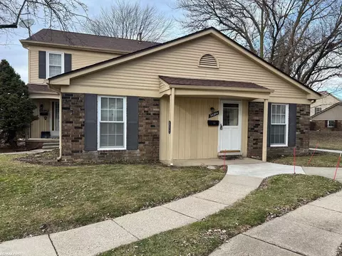 34204 Garfield, Fraser, MI 48026