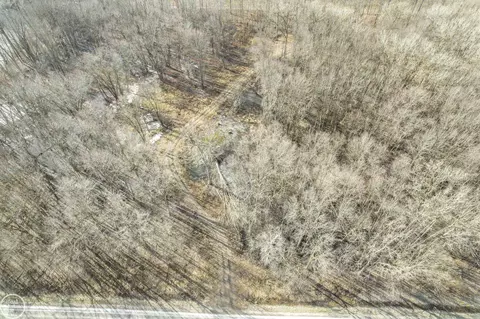 4716 County Line, Lenox, MI 48048
