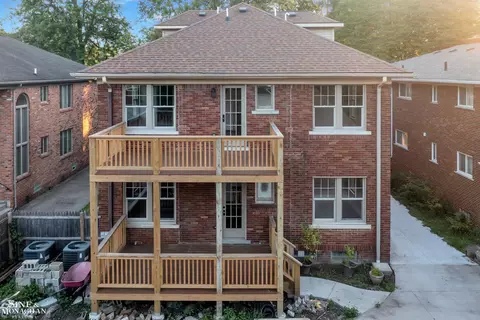 Exterior - 908 Trombley, Grosse Pointe Park, MI 48230 photo 5 of 13