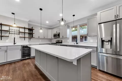 Kitchen - 908 Trombley, Grosse Pointe Park, MI 48230 photo 4 of 7