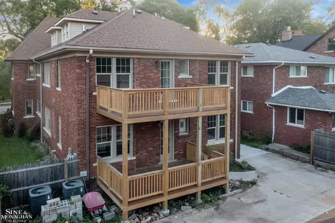 Exterior - 908 Trombley, Grosse Pointe Park, MI 48230 photo 6 of 13