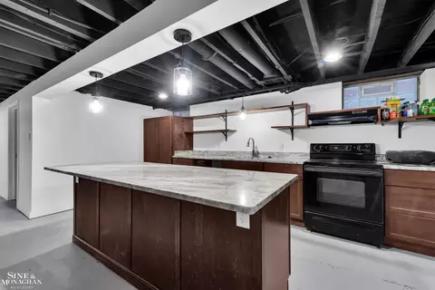Kitchen - 908 Trombley, Grosse Pointe Park, MI 48230 photo 7 of 7