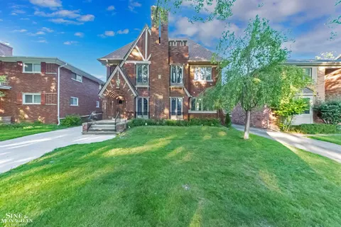 908 Trombley, Grosse Pointe Park, MI 48230