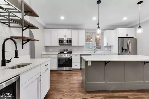 Kitchen - 908 Trombley, Grosse Pointe Park, MI 48230 photo 3 of 7