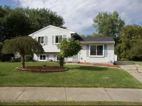 5716 Granary, Lansing, MI 48911