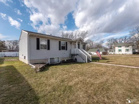 410 Saline, Petersburg, MI 49270