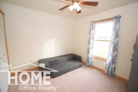 Bedroom - 1910 W King, Owosso, MI 48867 photo 5 of 9
