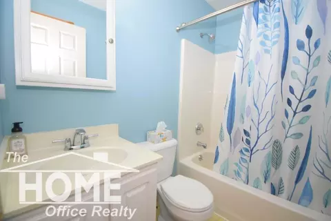 Bath - 1910 W King, Owosso, MI 48867 photo 1 of 2