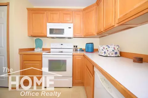 Kitchen - 1910 W King, Owosso, MI 48867 photo 4 of 5