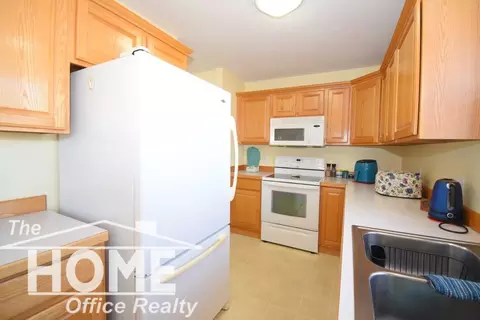 Kitchen - 1910 W King, Owosso, MI 48867 photo 3 of 5