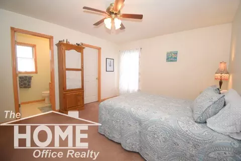 Bedroom - 1910 W King, Owosso, MI 48867 photo 2 of 9