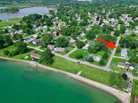 3369 Fifth, Monroe, MI 48162