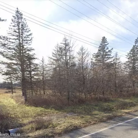 817 Smiths Crk, Walgamor Corners, MI 48027
