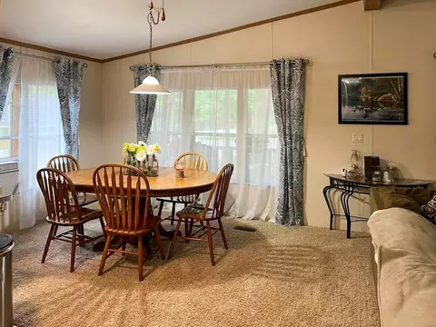 Dining - 4991 Queens Way, Gladwin, MI 48624 photo 2 of 3