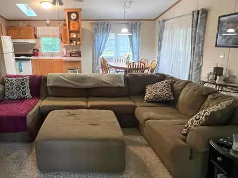 Living - 4991 Queens Way, Gladwin, MI 48624 photo 10 of 10