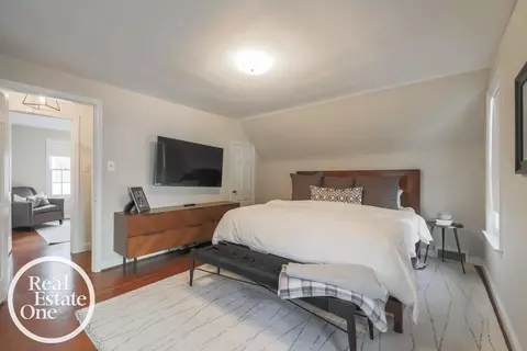 100 Mapleton, Grosse Pointe Farms, MI 48236 photo 14