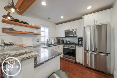 100 Mapleton, Grosse Pointe Farms, MI 48236 photo 8