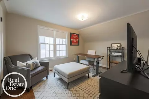 100 Mapleton, Grosse Pointe Farms, MI 48236 photo 17