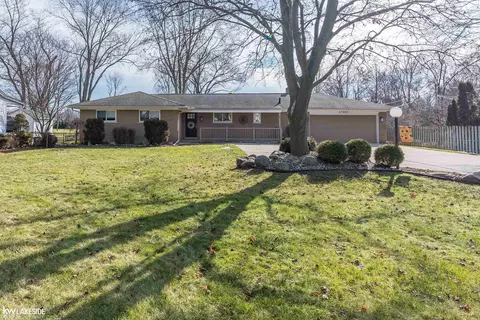 37980 Moravian, Clinton Township, MI 48036