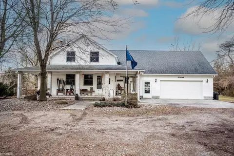 5090 Smiths Crk, Kimball, MI 48074