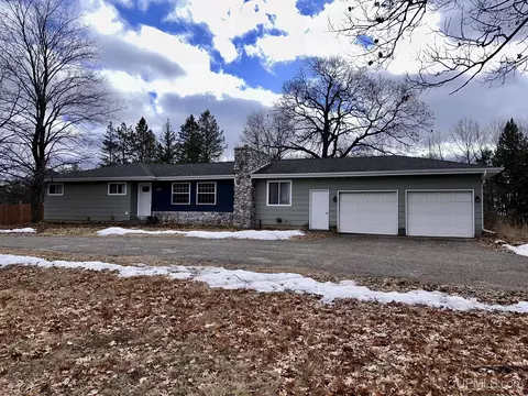 6341 W Us2, Norway, MI 49870