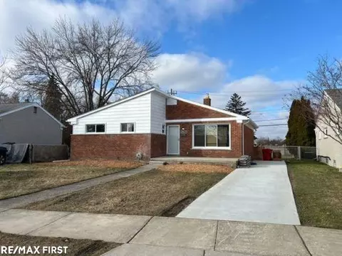 28631 Jahns, Roseville, MI 48066