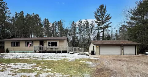 W4465 Sth 70 E, Commonwealth T-wi, WI 54121