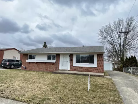 43677 Vivian, Sterling Heights, MI 48313