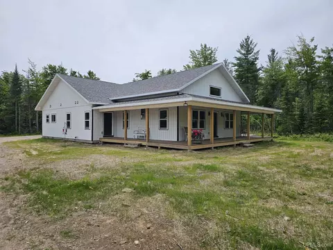 3700 N Greenwood Lk, Ishpeming, MI 49849