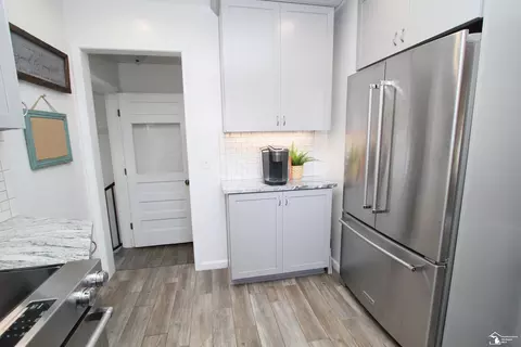 Kitchen - 2085 Vivian, Monroe, MI 48162 photo 3 of 3