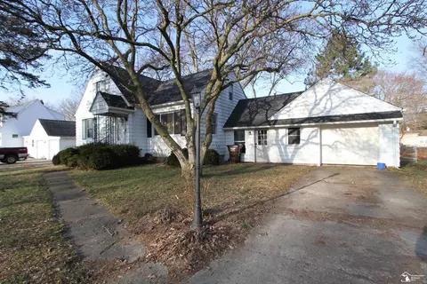 Exterior - 2085 Vivian, Monroe, MI 48162 photo 3 of 9