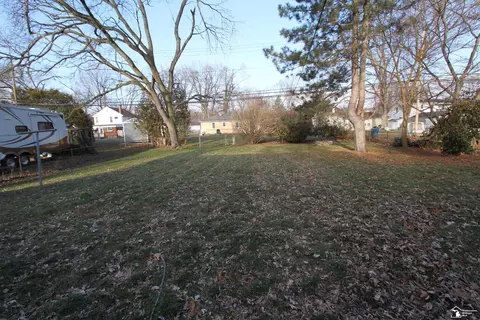 Exterior - 2085 Vivian, Monroe, MI 48162 photo 8 of 9