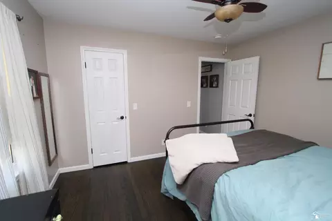 Bedroom - 2085 Vivian, Monroe, MI 48162 photo 4 of 4