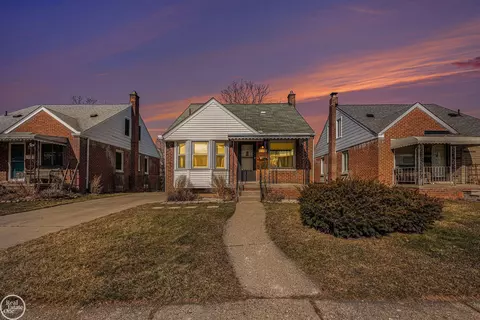 21149 Sunnydale, Saint Clair Shores, MI 48081