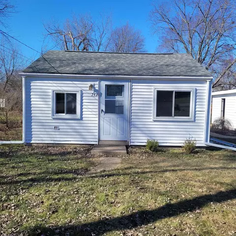 742 Linwood, Owosso, MI 48867