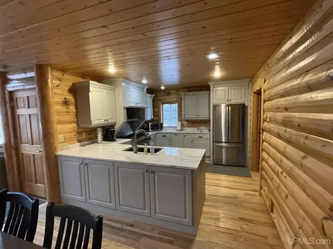 Kitchen - 6996 M26, Eagle Harbor, MI 49950 photo 2 of 2