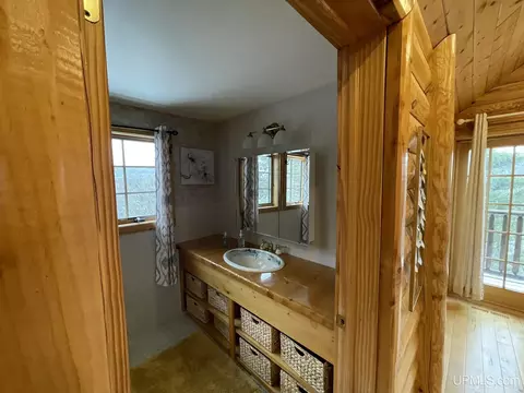 Bath - 6996 M26, Eagle Harbor, MI 49950 photo 1 of 8