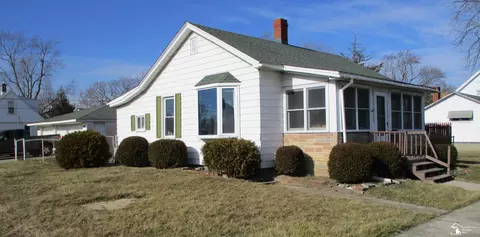 942 Smith, Monroe, MI 48161