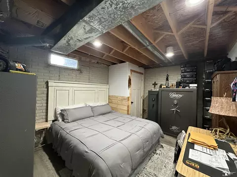 Bedroom - 5050 S Custer, Monroe, MI 48161 photo 12 of 13