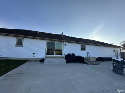 Exterior - 5050 S Custer, Monroe, MI 48161 photo 5 of 12