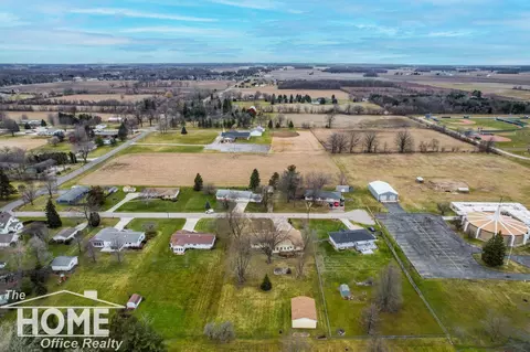 View/Area - 498 Velma, Owosso, MI 48867 photo 3 of 4