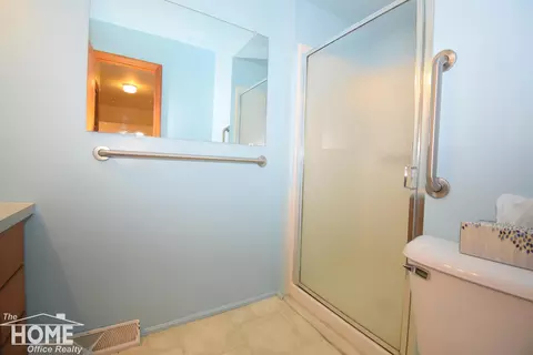 Bath - 498 Velma, Owosso, MI 48867 photo 3 of 3