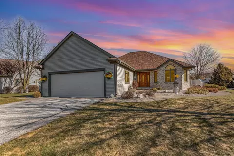 5633 Firethorne, Bay City, MI 48706