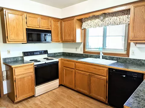 Kitchen - 16568 Stephen, Macomb, MI 48042 photo 2 of 3