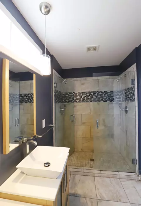 Bath - 2111 Hermitage, Davison, MI 48423 photo 5 of 5